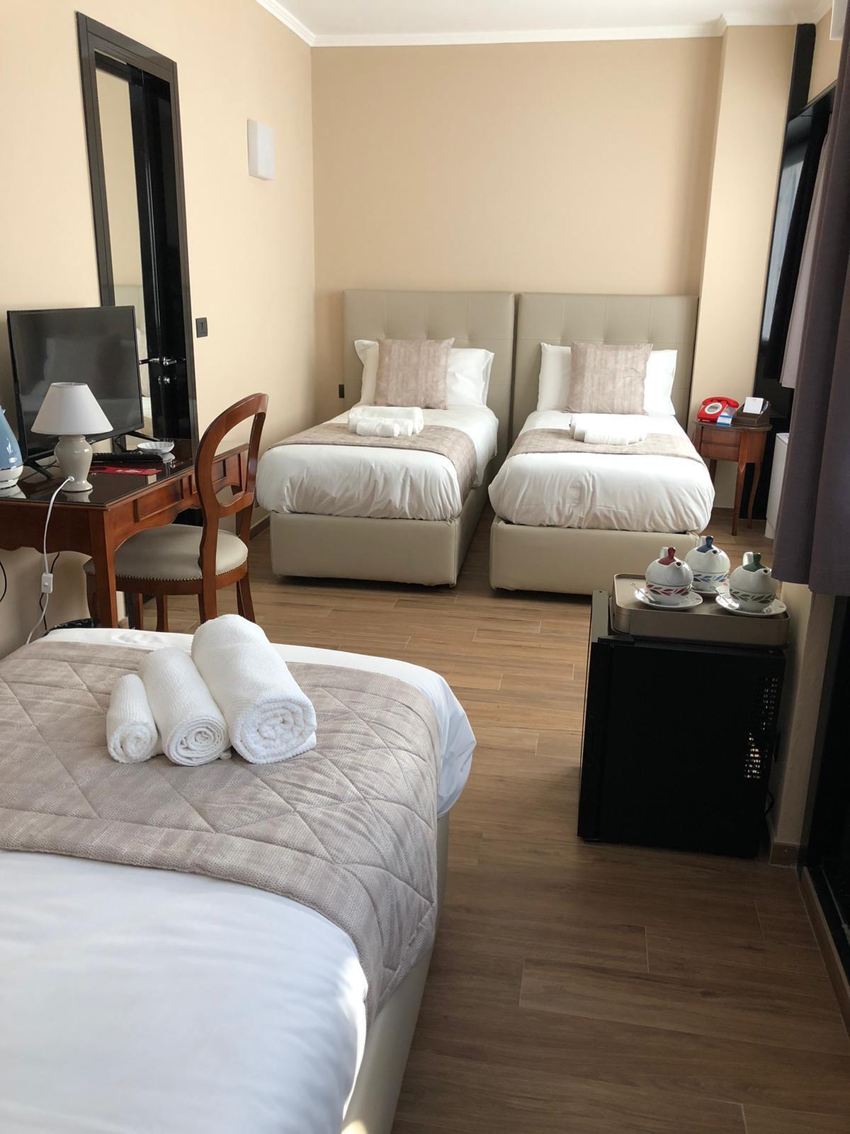 Hotel Valentino Du Parc Turin Bilik gambar